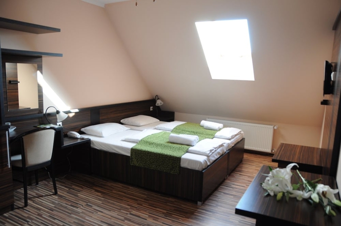 Imagen de la habitación del Hotel Green, Budapest. Foto 12