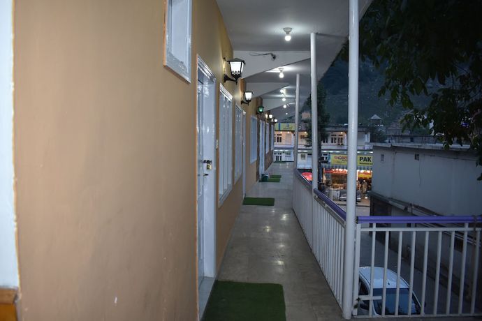 Imagen de los interiores del Hotel Green City, Nārān. Foto 6