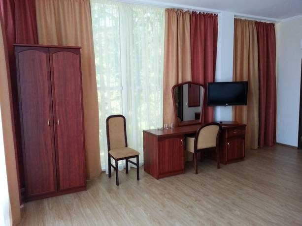 Imagen de la habitación del Hotel Green Club. Foto 7