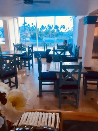 Imagen del bar/restaurante del Hotel Green Coast. Foto 4