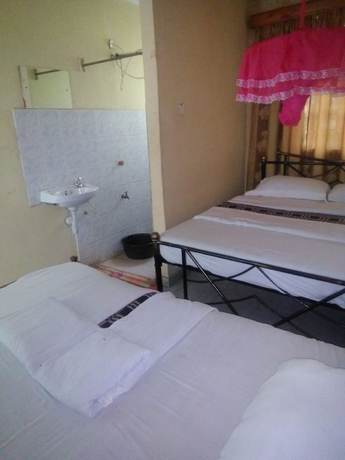Imagen de la habitación del Hotel Green Court. Foto 14