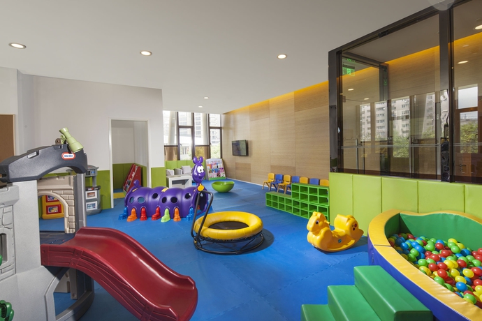 Imagen de los interiores del Hotel Green Court Premier Jinqiao Shanghai. Foto 12