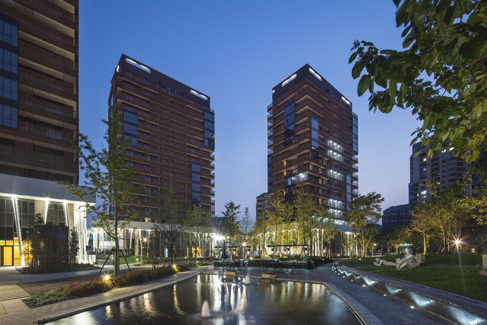 Imagen de los exteriores del Hotel Green Court Premier Jinqiao Shanghai. Foto 8
