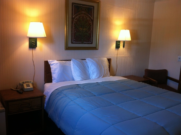 Imagen de la habitación del Hotel Green Crest Motel. Foto 11