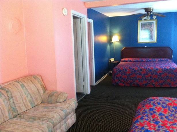 Imagen de la habitación del Hotel Green Crest Motel. Foto 12