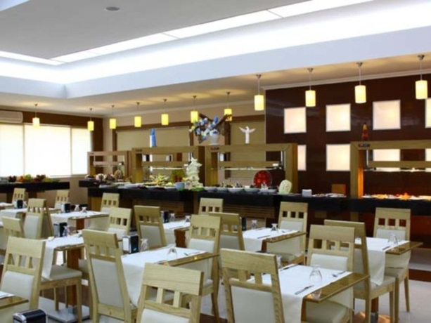 Imagen general del Hotel Green Forest Holiday Village. Foto 2