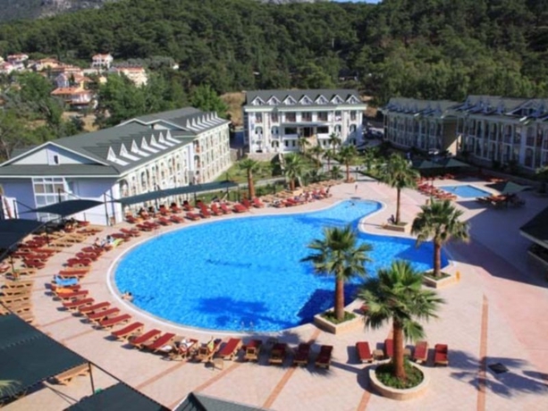 Imagen general del Hotel Green Forest Holiday Village. Foto 5