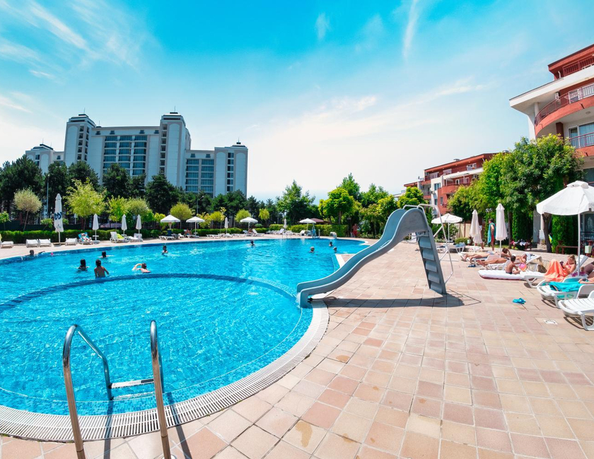 Imagen general del Hotel Green Fort Noks Apartments. Foto 12