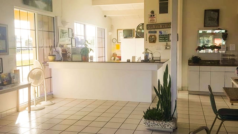 Imagen de los interiores del Hotel Green Gables Inn, Lake Wales. Foto 15