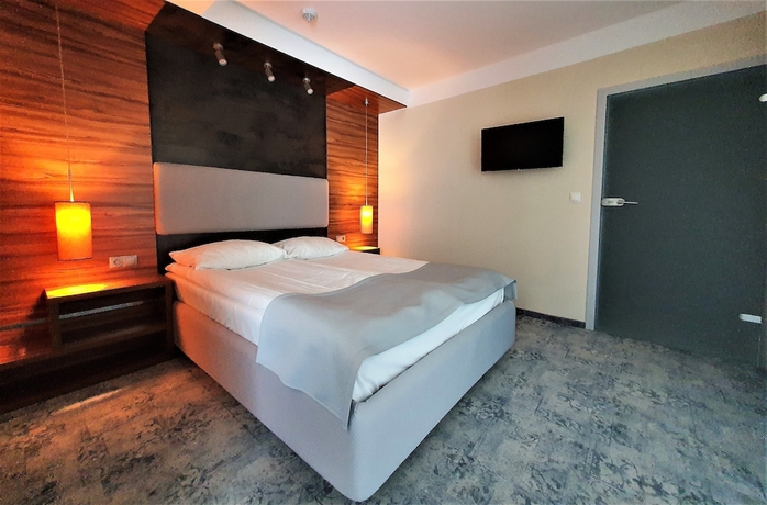Imagen de la habitación del Hotel Green Garden, Aeropuerto Varsovia - Chopin. Foto 6