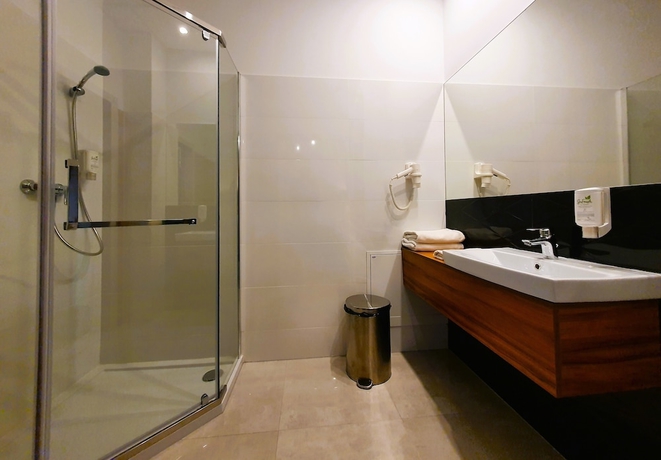 Imagen de la habitación del Hotel Green Garden, Aeropuerto Varsovia - Chopin. Foto 8