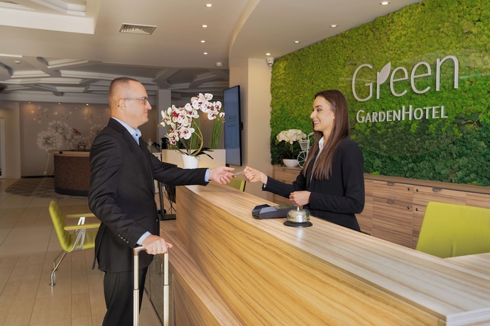 Imagen de los interiores del Hotel Green Garden, Aeropuerto Varsovia - Chopin. Foto 15
