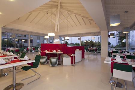 Imagen del bar/restaurante del Hotel Green Garden Apart and Suites. Foto 6