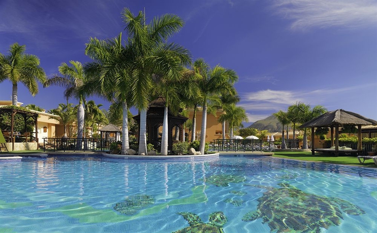 Imagen de la piscina del Hotel Green Garden Eco Resort and Villas. Foto 16