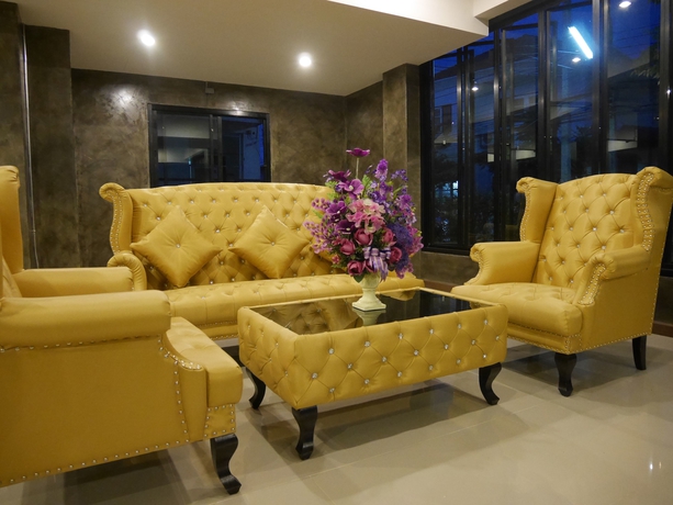 Imagen de los interiores del Hotel Green Garden Place. Foto 17