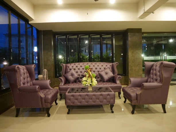 Imagen de los interiores del Hotel Green Garden Place. Foto 18