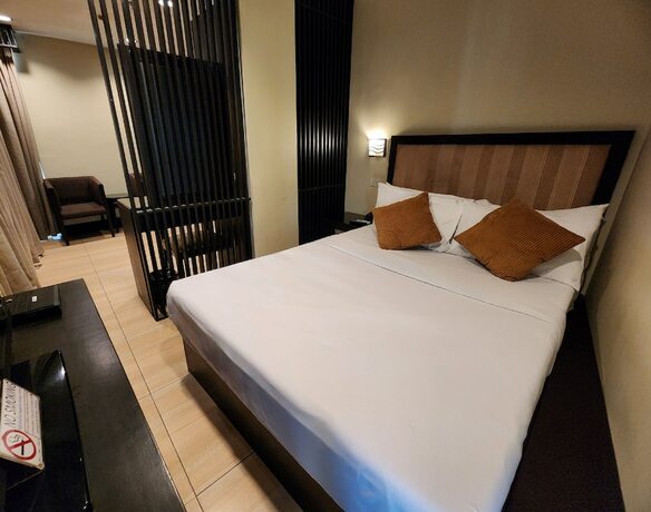 Imagen de la habitación del Hotel Green Glass, Calamba. Foto 9