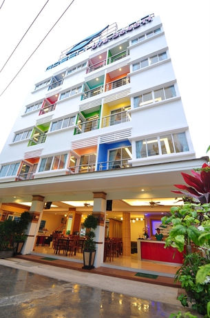 Imagen de los exteriores del Hotel Green Harbor and Service Apartment. Foto 9