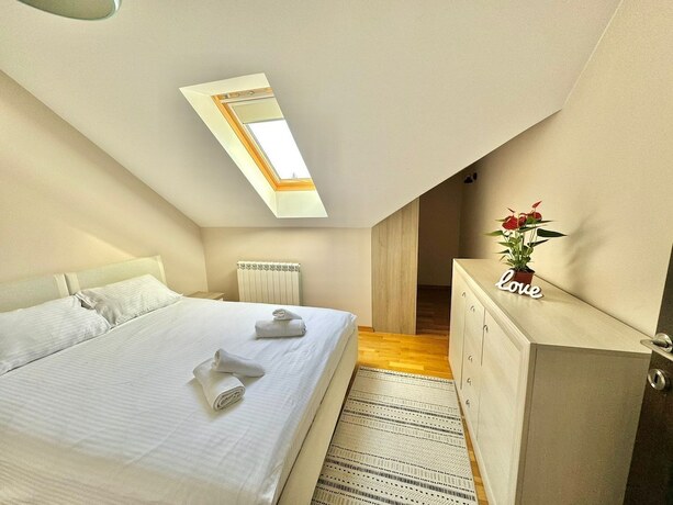 Imagen general del Hotel Green Hill Apartment. Foto 11