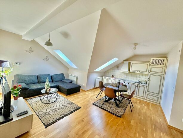 Imagen de la habitación del Hotel Green Hill Apartment. Foto 22