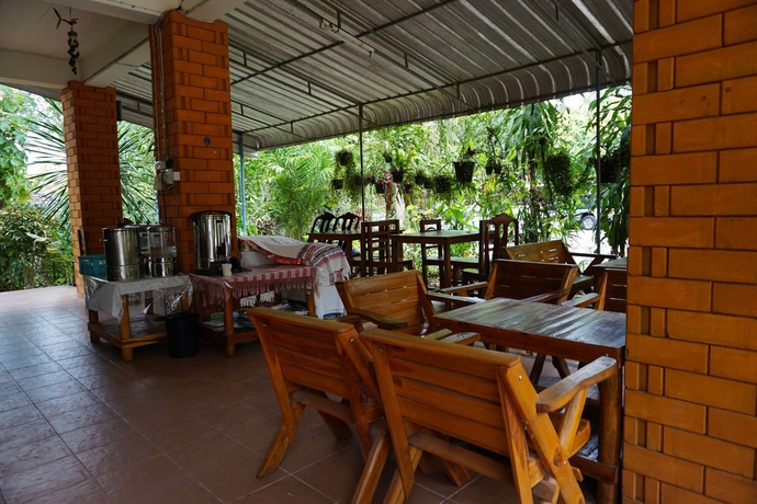 Imagen del bar/restaurante del Hotel Green Hill Resort. Foto 4