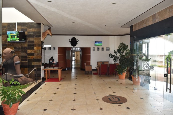 Imagen de los interiores del Hotel Green Hills. Foto 15