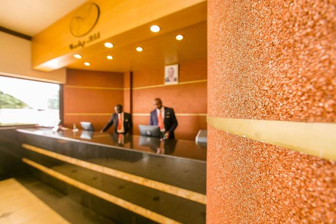 Imagen de los interiores del Hotel Green Hills. Foto 16