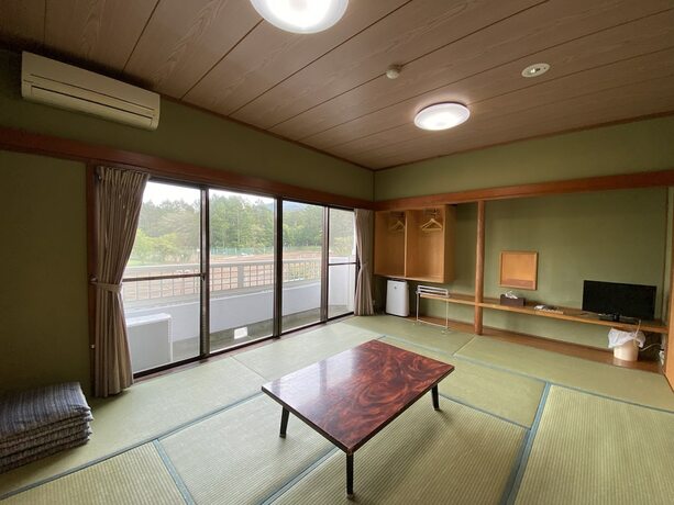Imagen de la habitación del Hotel Green Hills New Minami. Foto 11