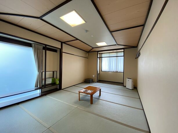 Imagen de la habitación del Hotel Green Hills New Minami. Foto 13