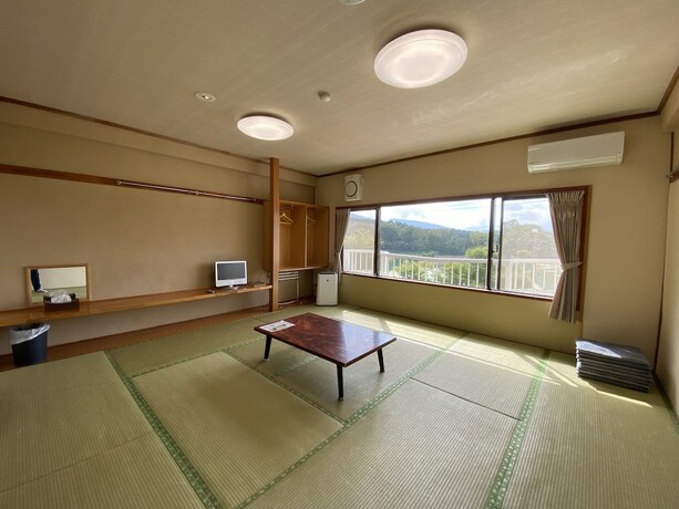 Imagen de la habitación del Hotel Green Hills New Minami. Foto 16