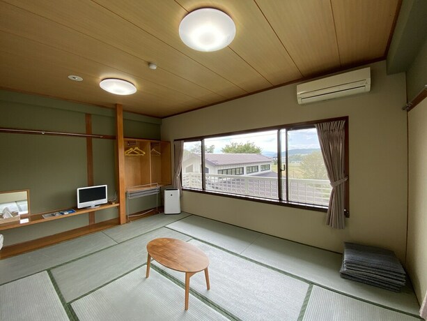 Imagen de la habitación del Hotel Green Hills New Minami. Foto 18
