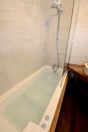 Imagen de la habitación del Hotel Green Hotels Confort Paris 13. Foto 9