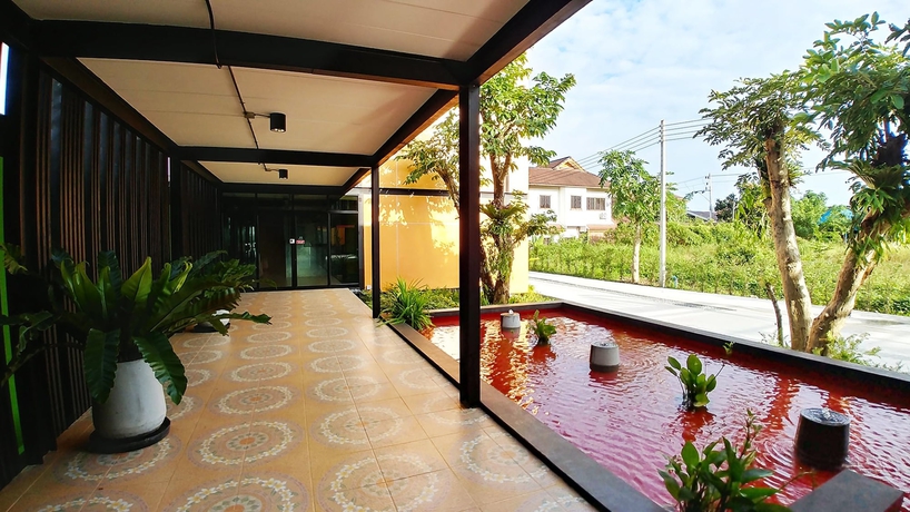 Imagen de los exteriores del Hotel Green House Neo-resotel - Hostel. Foto 16