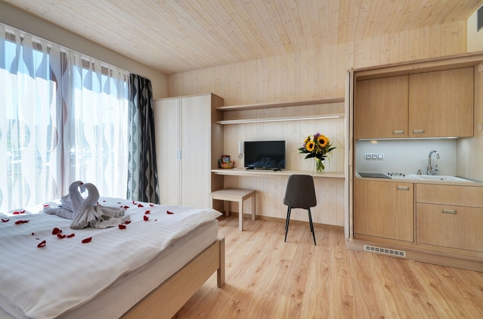 Imagen de la habitación del Hotel Green Inn. Foto 17