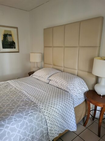 Imagen de la habitación del Hotel Green Island Inn. Foto 18