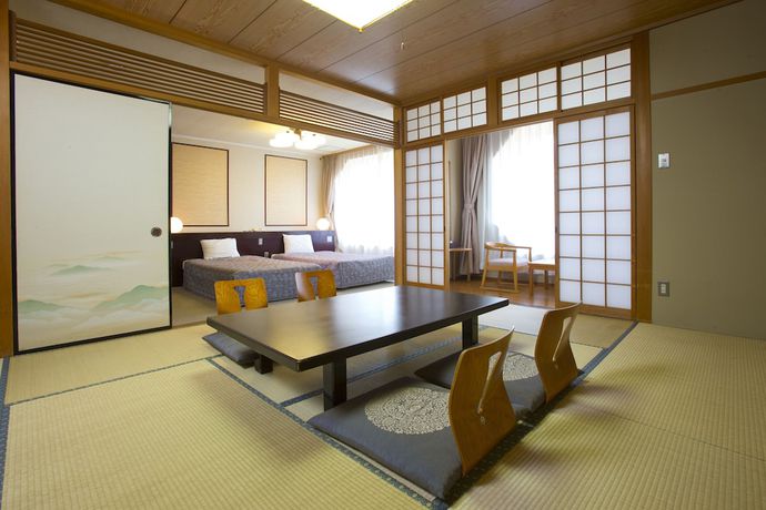 Imagen de la habitación del Hotel Green, Komomo. Foto 7