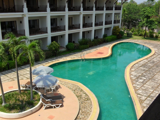 Imagen de la piscina del Hotel Green Lake Resort. Foto 14