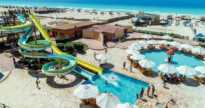 Imagen general del Hotel Green Leaves Aqua Park Beach Resort North Coast. Foto 1