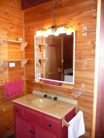 Imagen general del Hotel Green Leaves Cabin. Foto 9