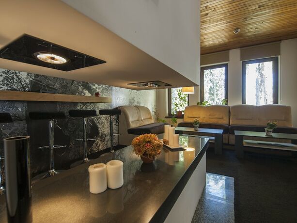 Imagen del bar/restaurante del Hotel Green Life Family Apartments Pamporovo. Foto 14