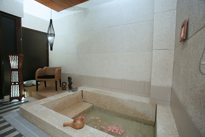 Imagen general del Hotel Green Life Spa Hot Spring Hotel. Foto 8