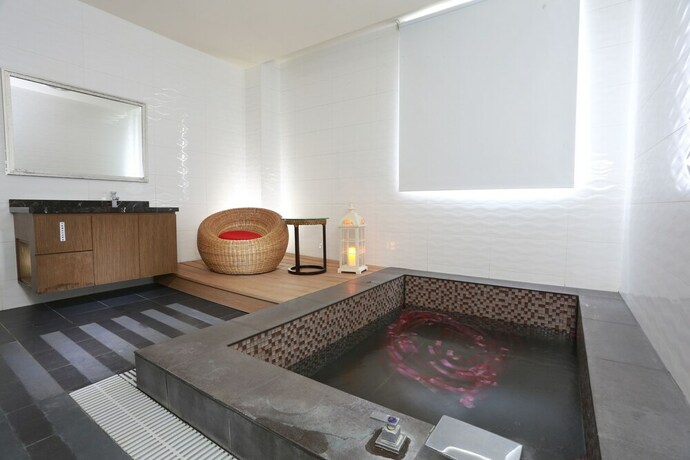 Imagen de la habitación del Hotel Green Life Spa Hot Spring Hotel. Foto 38