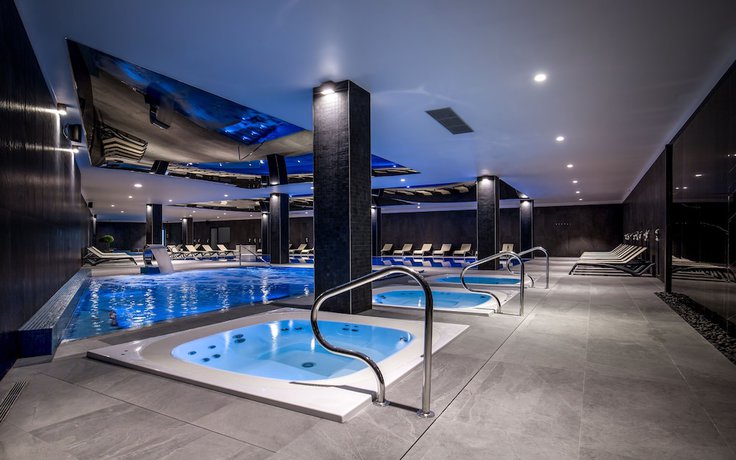 Imagen de la piscina del Hotel Green Mountain, Karpacz. Foto 19