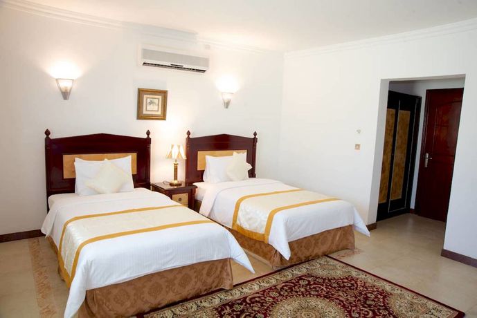 Imagen de los interiores del Hotel Green Mubazzarah Chalets. Foto 16