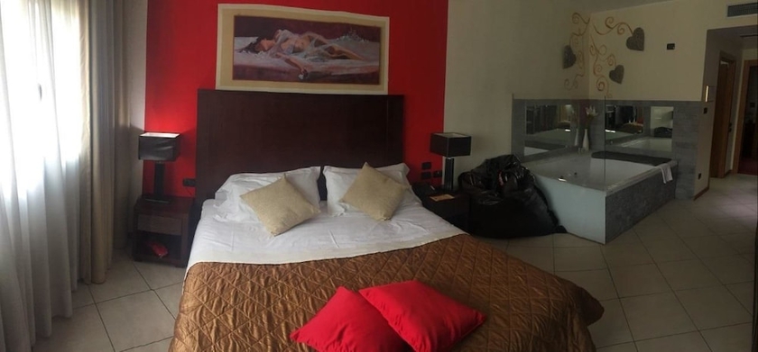 Imagen de la habitación del Hotel Green Ninfa. Foto 8
