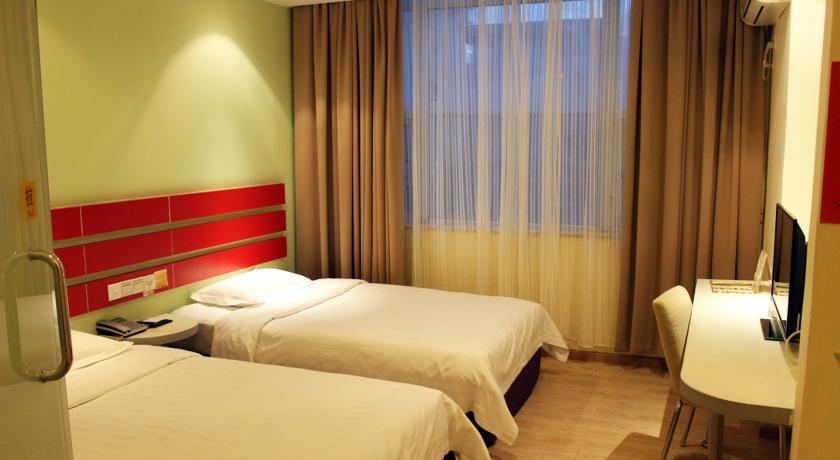 Imagen de la habitación del Hotel Green Oasis. Foto 3