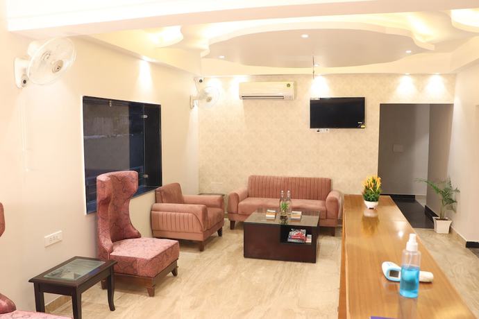 Imagen de los interiores del Hotel Green One Earth. Foto 16