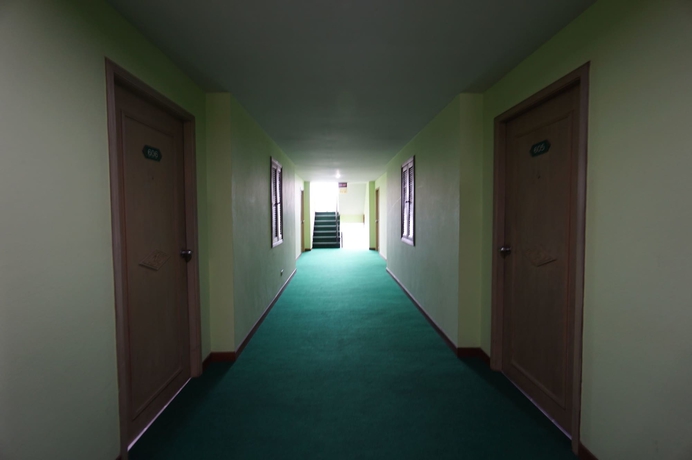 Imagen de los interiores del Hotel Green Palace, Chiang Mai. Foto 16