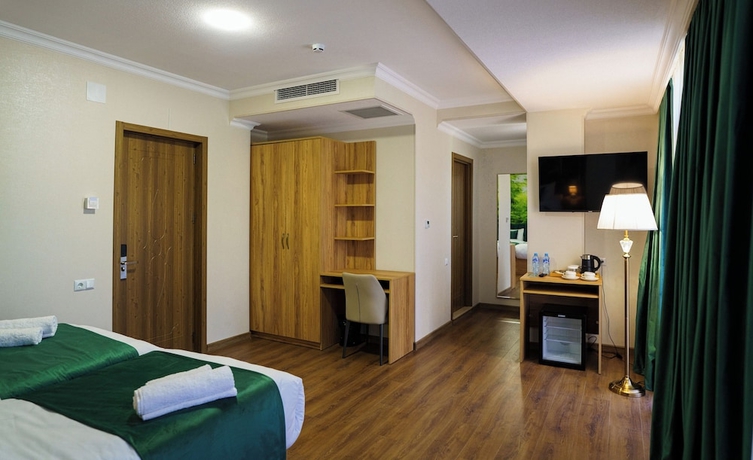 Imagen de la habitación del Hotel Green Palace Kutaisi. Foto 15