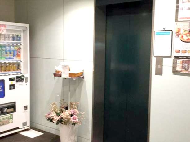 Imagen de los interiores del Hotel Green Palace, Sendai. Foto 15